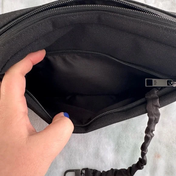 BEIS Black Travel Crossbody Bag - Picture 3 of 5